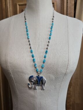 Patricia Nash Blue Faceted Beaded Necklace with Blue and Silver Elephant Pendant